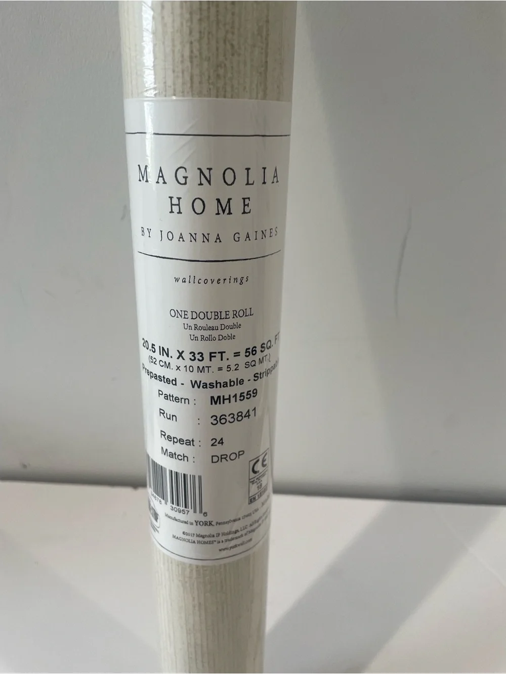 Magnolia Home by Joanna Gaines Wallpaper Double Roll Shiplap MH1559 White NEW